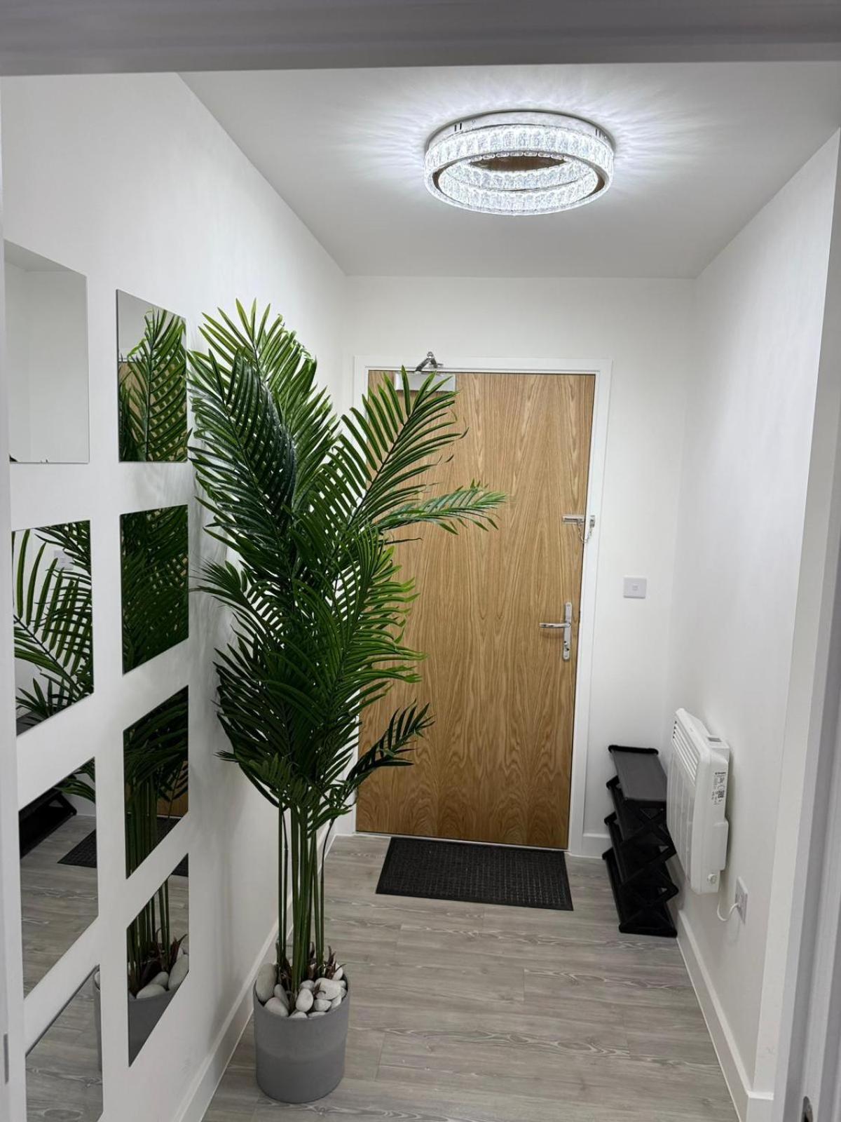 Serenity Waterfront 2 Bed Apartment Northfleet Eksteriør billede