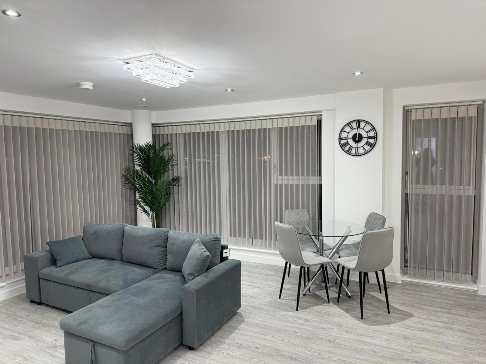 Serenity Waterfront 2 Bed Apartment Northfleet Eksteriør billede