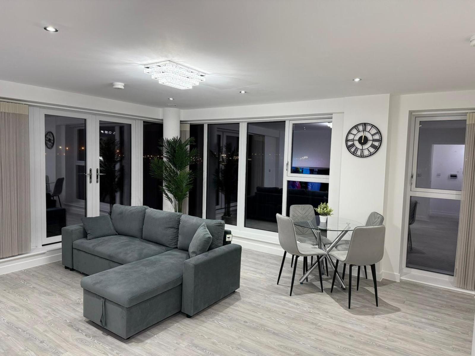 Serenity Waterfront 2 Bed Apartment Northfleet Eksteriør billede