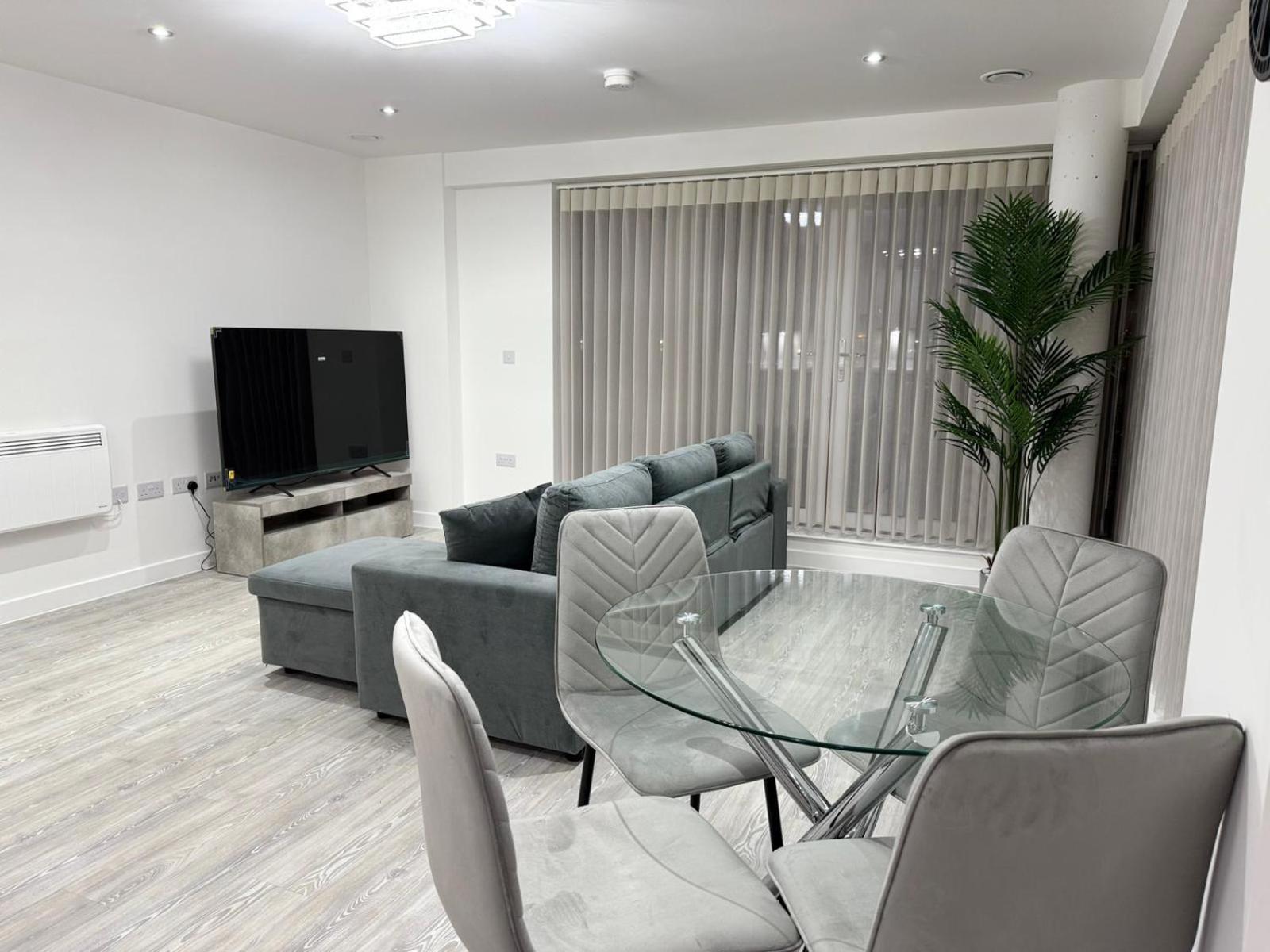 Serenity Waterfront 2 Bed Apartment Northfleet Eksteriør billede