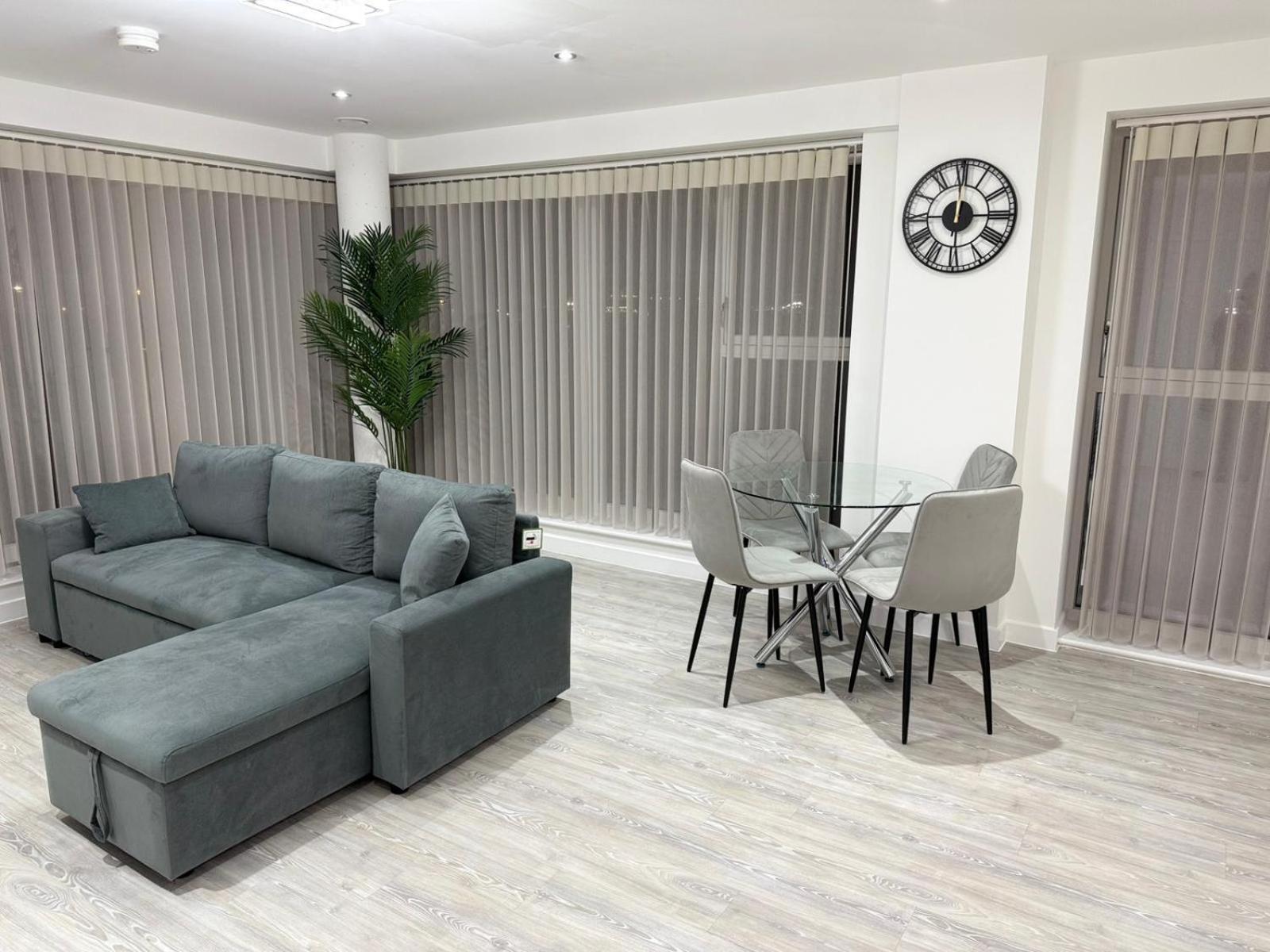 Serenity Waterfront 2 Bed Apartment Northfleet Eksteriør billede