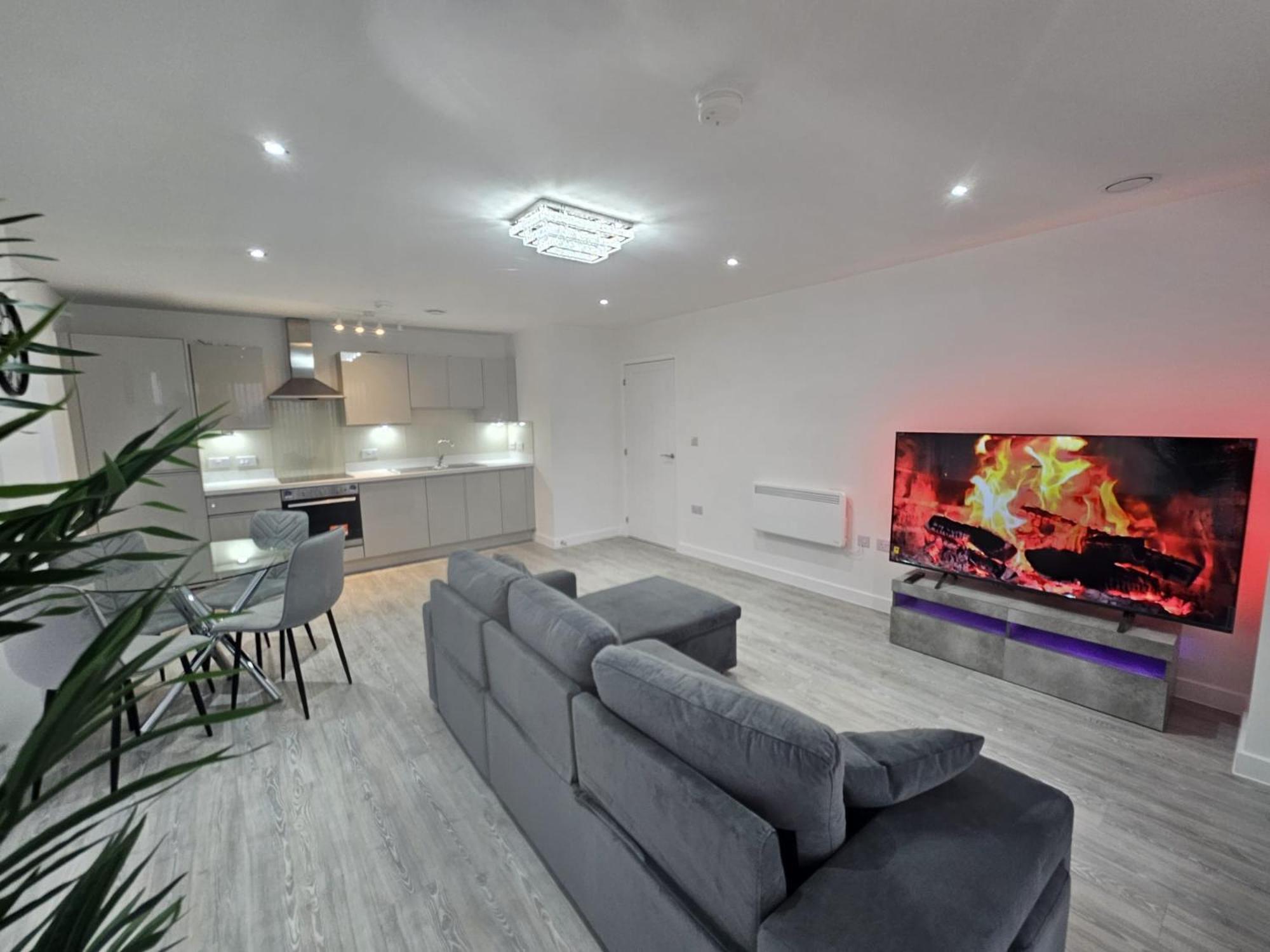 Serenity Waterfront 2 Bed Apartment Northfleet Eksteriør billede
